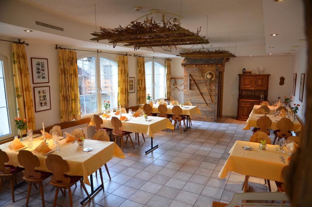 Hotel Arkanum Salgesch Buitenkant foto
